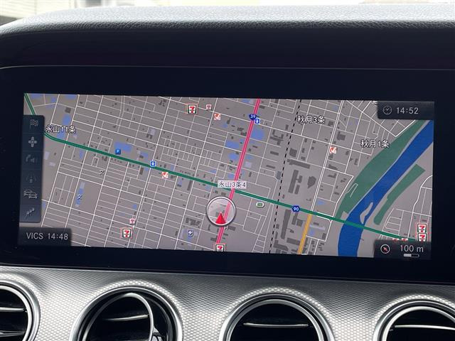 EクラスE200 4マチック アバンギャルド 4WD