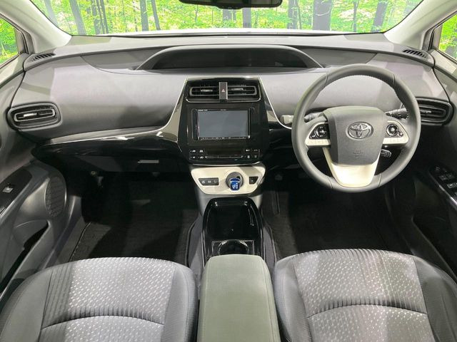 プリウス1.8 S セーフティ プラス