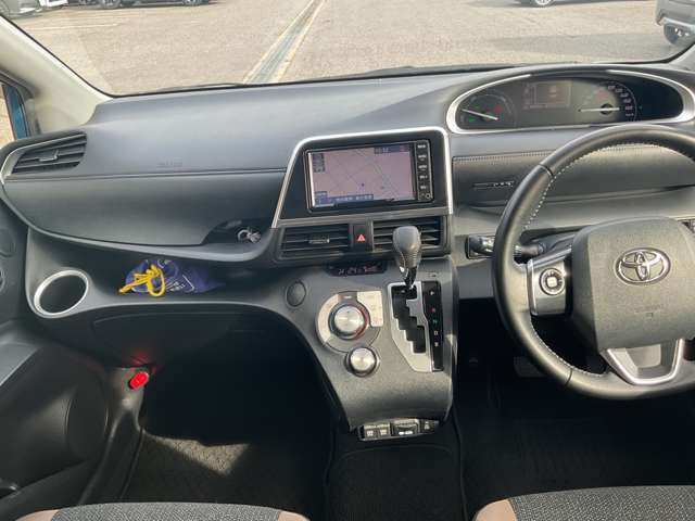 シエンタハイブリッド 1.5 ファンベース G グランパー