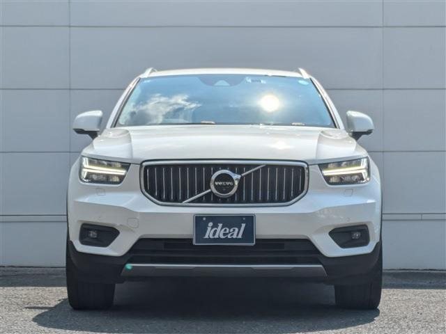 XC40B4 AWD インスクリプション 4WD