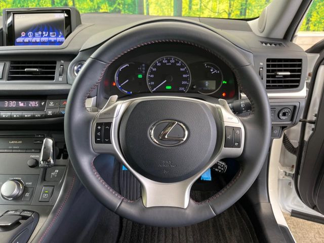 �y�����v�����X�e�A�����O�z�㎿�Ȋv���g�p���邱�ƂŁA��ɂ����������݂ƂĂ��^�]���₷���n���h���ł���