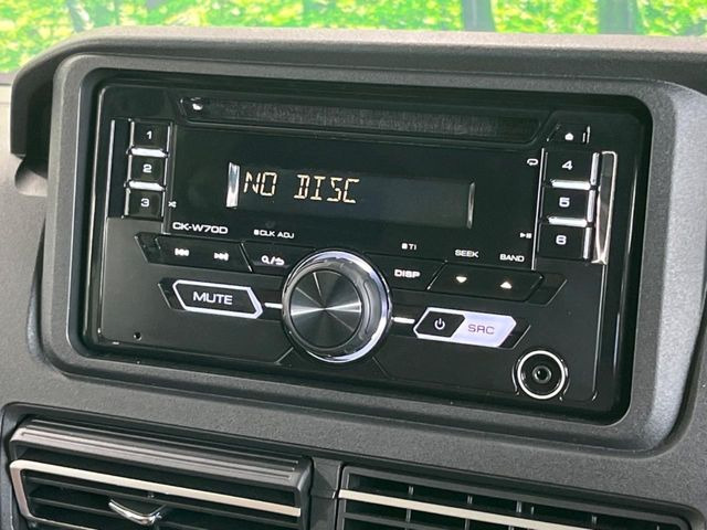 お好きな音楽を車内でお楽しみいただけます♪スピーカー交換・ウーハー追加などの音質向上や、最新ナビ・後席モニター等の取り付けも是非ご相談ください!