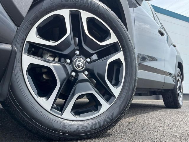 �y����19�C���`�A���~�z�C�[���z�O�ςɃ}�b�`���������A���~�z�C�[���𑕒����Ă���܂��B�e��ЊO�A���~�z�C�[����A�X�^�b�h���X�^�C�����戵�����Ă���܂��B���񂲑��k����������