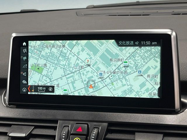 ●純正ナビ:一体感のあるナビは、高級感ある車内を演出してくれます。オーディオ機能も充実しておりますので、運転もより楽しめます♪