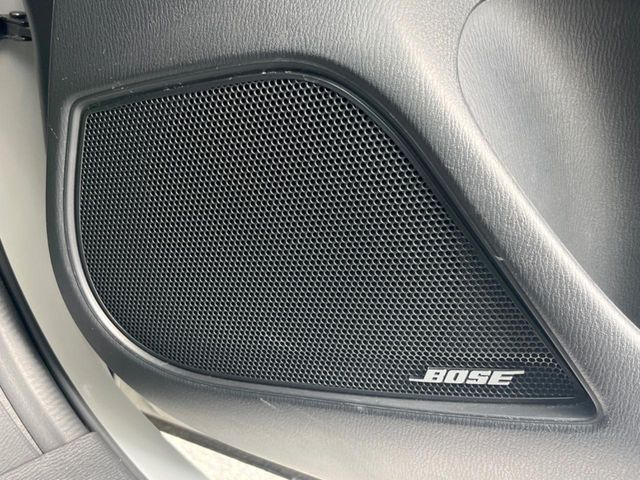 �yBOSE�T�E���h�V�X�e���z�[���̃i�r�@�\�͂������A���x�ȃ`���[�j���O�\�͂����ڂ���Ă���A�������ȉ��y�����y���݂��������܂���