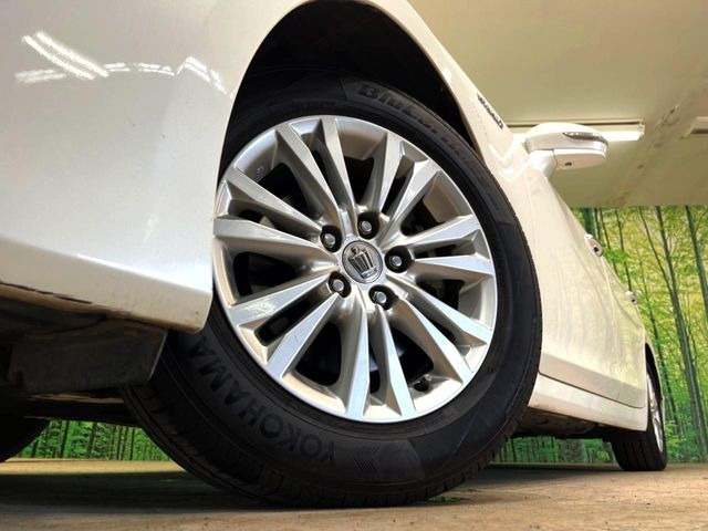 �y�����A���~�z�C�[���z�O�ςɃ}�b�`���������A���~�z�C�[���𑕒����Ă���܂��B�e��ЊO�A���~�z�C�[����A�X�^�b�h���X�^�C�����戵�����Ă���܂��B���񂲑��k����������