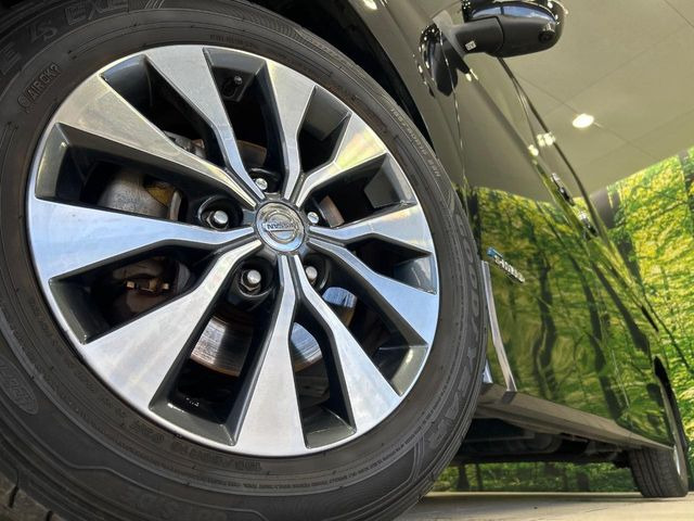 �y16�C���`�A���~�z�C�[���z�O�ςɃ}�b�`�����A���~�z�C�[���𑕒����Ă���܂��B�e��A���~�z�C�[����A�X�^�b�h���X�^�C�����戵�����Ă���܂��B���񂲑��k����������
