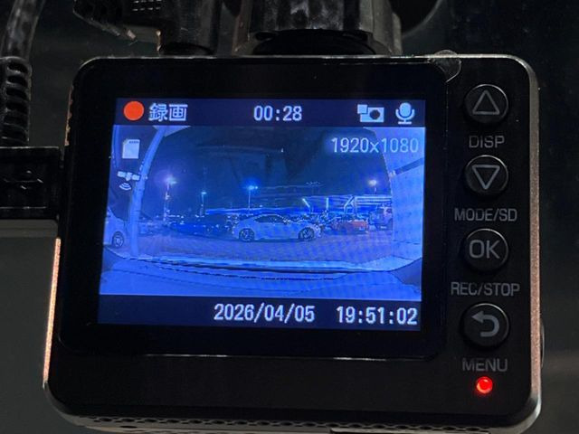 �y�h���C�u���R�[�_�[�z���S�E���S�ȃJ�[���C�t�ɕK�{�̃h���C�u���R�[�_�[�𑕔�!���s���͂������A������^�]�⎖�̂ɑ��������ۂ̏󋵂��f���ŋL�^���A����̃��X�N�ɔ����܂��B