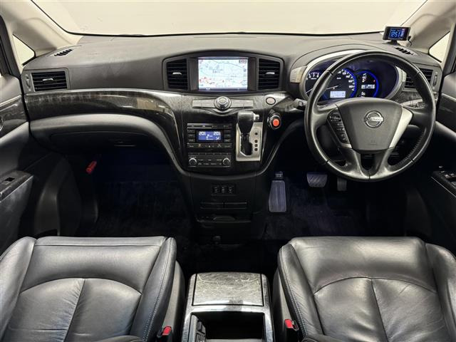 エルグランド3.5 ライダー 黒本革シート パワーシート