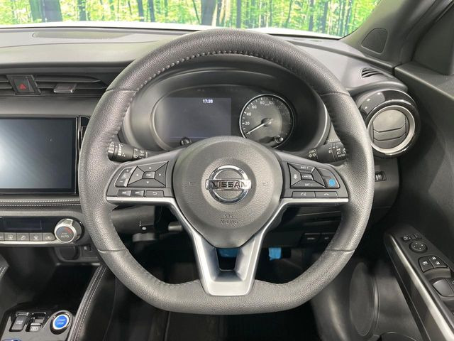 �y�����v�����X�e�A�����O�z�㎿�Ȋv���g�p���邱�ƂŁA��ɂ����������݂ƂĂ��^�]���₷���n���h���ł���