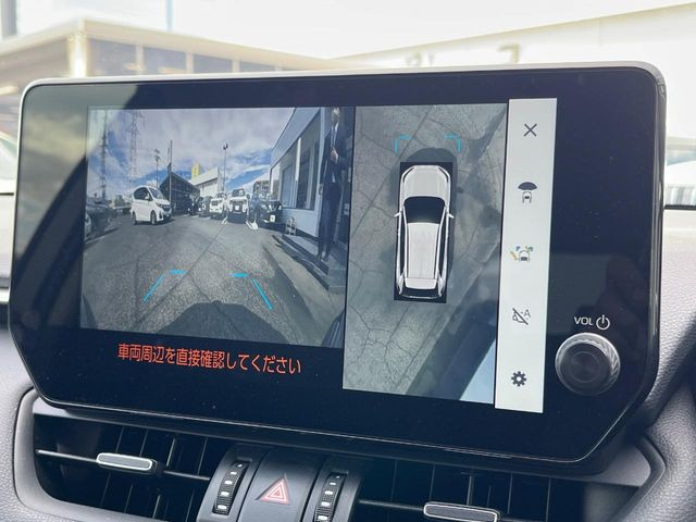 �y�p�m���~�b�N�r���[���j�^�[�z��p�̃J�����ɂ��A�ォ�猩���낵���悤�Ȏ��_��360�x�N���}�̎��͂��m�F���邱�Ƃ��ł��܂������p�������m�F���₷���A�����ꏊ�ł̐؂�Ԃ��⒓�Ԃ��X���[�Y�ɍs���܂��B