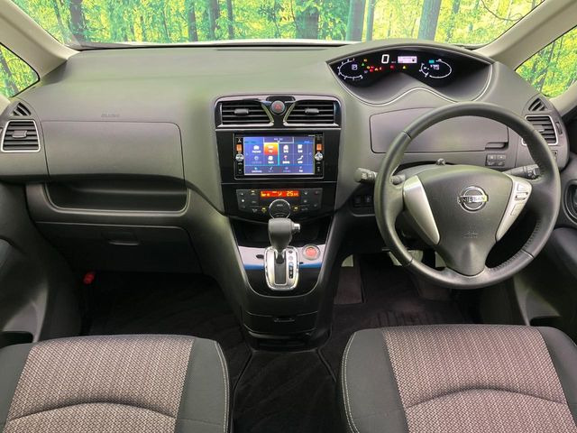 セレナ2.0 ハイウェイスター Vセレクション+Safety アドバンスドセーフティパッケージ