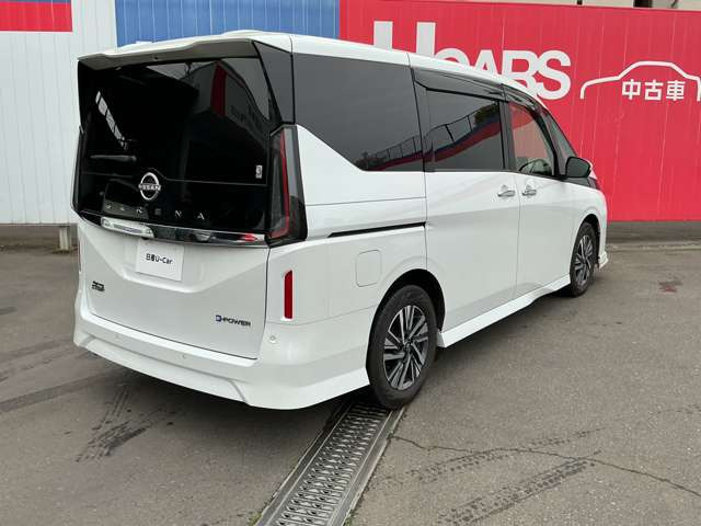 セレナ1.4 e-POWER ハイウェイスターV