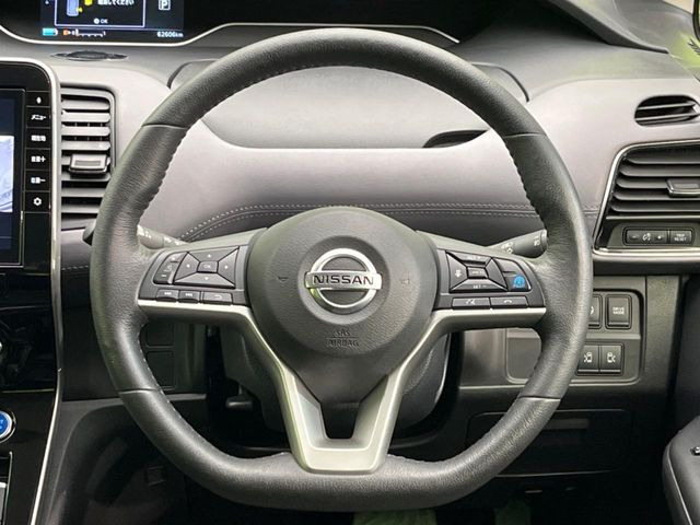 �y�����v�����X�e�A�����O�z�㎿�Ȋv���g�p���邱�ƂŁA��ɂ����������݂ƂĂ��^�]���₷���n���h���ł���