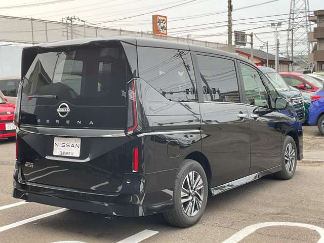 セレナ2.0 ハイウェイスターV