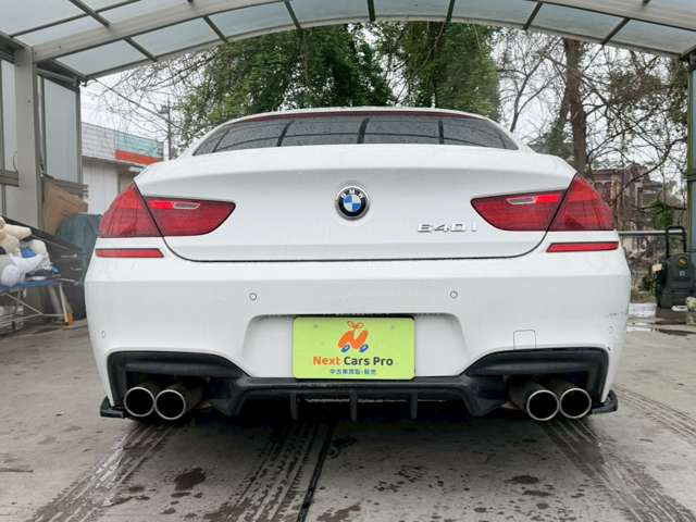 当店在庫は外装、内装クリーニング後に展示し、併せて事故修復歴の有無、メーター改ざん歴の有無も第三者機関による検査を全台実施しております。車検、整備、鈑金塗装も自社で対応できますのでご安心ください。