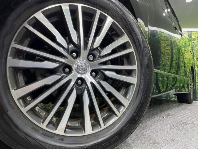 �y����18�C���`�A���~�z�C�[���z�O�ςɃ}�b�`���������A���~�z�C�[���𑕒����Ă���܂��B�e��ЊO�A���~�z�C�[����A�X�^�b�h���X�^�C�����戵�����Ă���܂��B���񂲑��k����������