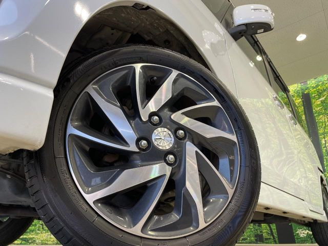 �y����15�C���`�A���~�z�C�[���z�O�ςɃ}�b�`���������A���~�z�C�[���𑕒����Ă���܂��B�e��ЊO�A���~�z�C�[����A�X�^�b�h���X�^�C�����戵�����Ă���܂��B���񂲑��k����������