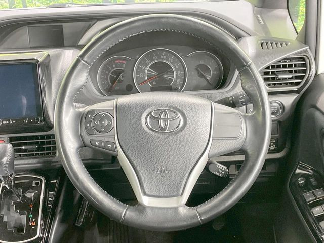 �y�����v�����X�e�A�����O�z�㎿�Ȋv���g�p���邱�ƂŁA��ɂ����������݂ƂĂ��^�]���₷���n���h���ł���