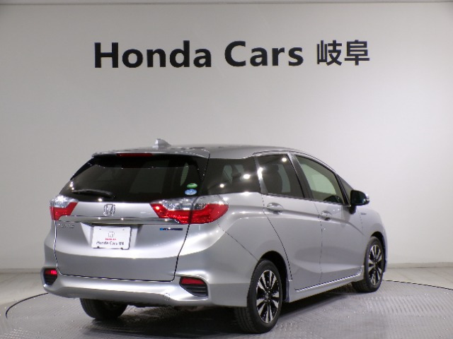 シャトル1.5 ハイブリッド X