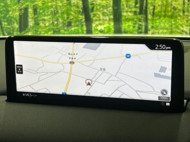 �y10.25�C���`�}�c�_�R�l�N�g�z�ԓ��̕��͋C�Ƀ}�b�`������^�f�B�X�v���C�B�X�}�z�ڑ��ł̃i�r�g�p��Bluetooth�Đ����A�l�X�ȋ@�\���y���߂܂��B�����I�ȃ_�C�������삪�\�ŁA�g��������ǍD�ł��B