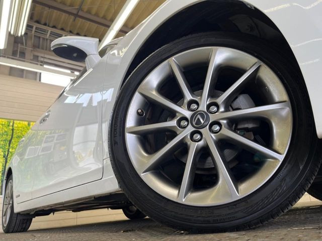 �y����17�C���`�A���~�z�C�[���z�O�ςɃ}�b�`���������A���~�z�C�[���𑕒����Ă���܂��B�e��ЊO�A���~�z�C�[����A�X�^�b�h���X�^�C�����戵�����Ă���܂��B���񂲑��k����������