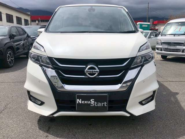 セレナ2.0 ハイウェイスター Vセレクション 4WD