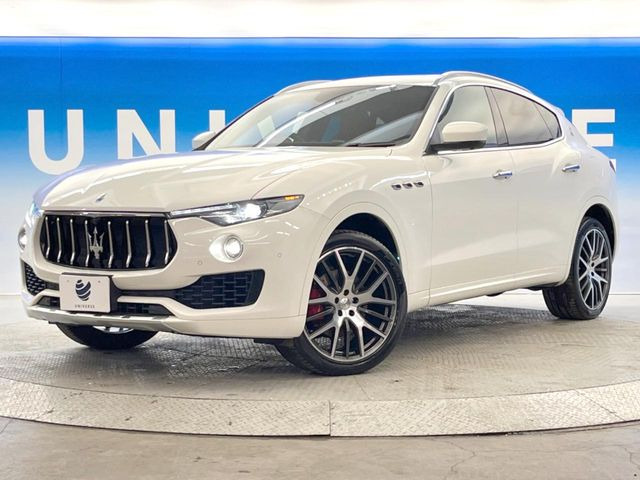 �������t�т̕ۏ؂̑��A���S�̍Œ�3�N�E���s�������ۏ�(�L��)�����p�ӁB�A���Ԃ����S���Ă��y���݂���������l�A�ۏؓ��e���[���͂������A�����_��&�I�C�������⃍�[�h�T�[�r�X���t�т��Ă���܂��B