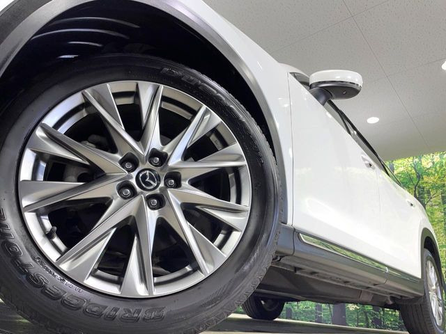 �y����19�C���`�A���~�z�C�[���z�O�ςɃ}�b�`���������A���~�z�C�[���𑕒����Ă���܂��B�e��ЊO�A���~�z�C�[����A�X�^�b�h���X�^�C�����戵�����Ă���܂��B���񂲑��k����������