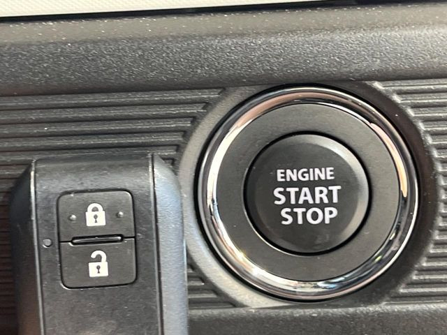 �y�L�[���X�X�^�[�g�V�X�e���z�J�o����|�P�b�g�ɓ��ꂽ�܂܂ł��h�A�̎{���E�������\�ȃX�}�[�g�L�[�𑕔��B�G���W���̃I���E�I�t�����J�M�����o���K�v����������Ƃ��Ă��֗��ł���