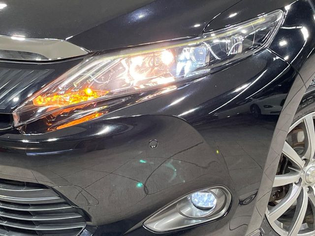 �yLED�w�b�h���C�g�z���V����ԑ��s�����ǍD�Ȏ��E���m�ۂ����S���ĉ^�]�ł��鍂�P�xLED�w�b�h���C�g�𑕔�!�_�����x�������A����d�͂��}�����Ă��܂��B