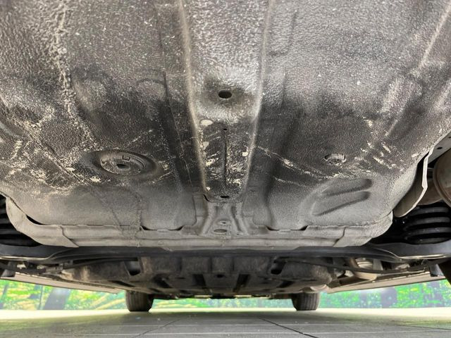 下回りがきれいなうちに、防錆加工の施工がオススメ。降雪地域はもちろん、沿岸部にお住いの方や、趣味でマリン・ウィンタースポーツをされる方にご好評いただいております。