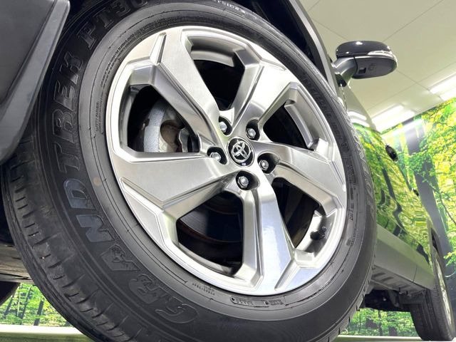 �y����18�C���`�A���~�z�C�[���z�O�ςɃ}�b�`���������A���~�z�C�[���𑕒����Ă���܂��B�e��ЊO�A���~�z�C�[����A�X�^�b�h���X�^�C�����戵�����Ă���܂��B���񂲑��k����������