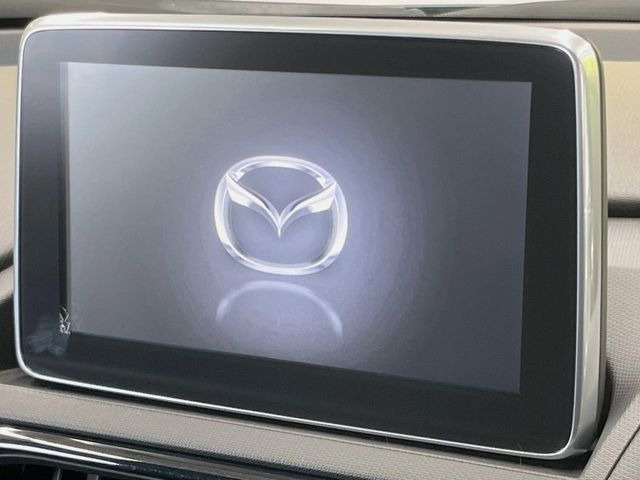 �y7�C���`�}�c�_�R�l�N�g�z�ԓ��̕��͋C�Ƀ}�b�`������^�̃f�B�X�v���C�B�X�}�z�ڑ��ł̃i�r�g�p��Bluetooth�Đ����A�l�X�ȋ@�\���y���߂܂��B�����I�ȃ_�C�������삪�\�ŁA�g��������ǍD�ł��B