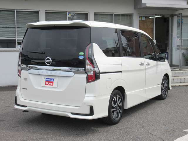 セレナ2.0 ハイウェイスターV