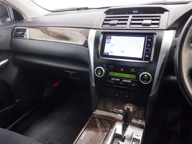 カムリハイブリッド2.5 Gパッケージ プレミアムブラック