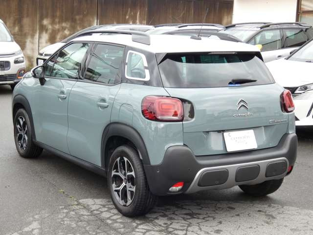 C3エアクロスSUVシャイン ブルーHDi ディーゼル