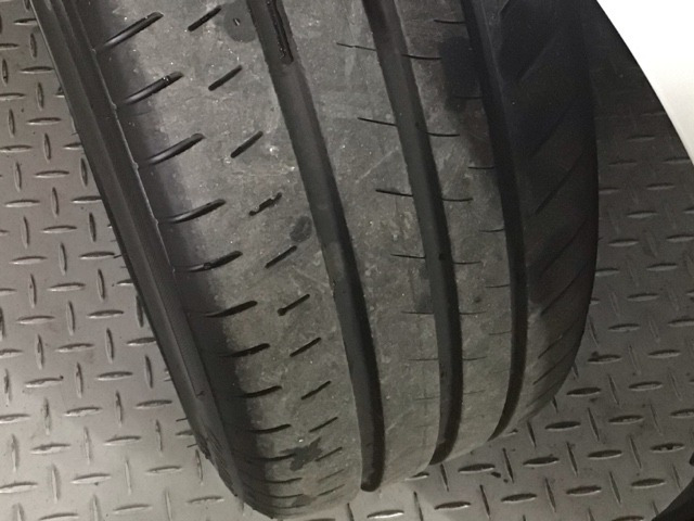 カローラツーリング1.8 ハイブリッド W×B