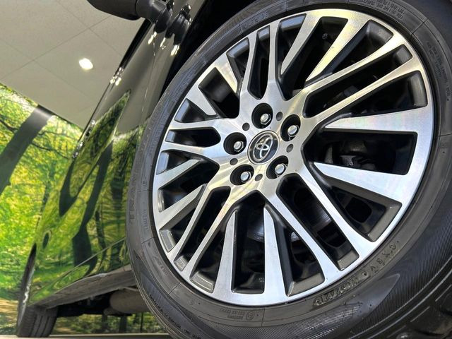 �y����18�C���`�A���~�z�C�[���z�O�ςɃ}�b�`���������A���~�z�C�[���𑕒����Ă���܂��B�e��ЊO�A���~�z�C�[����A�X�^�b�h���X�^�C�����戵�����Ă���܂��B���񂲑��k����������