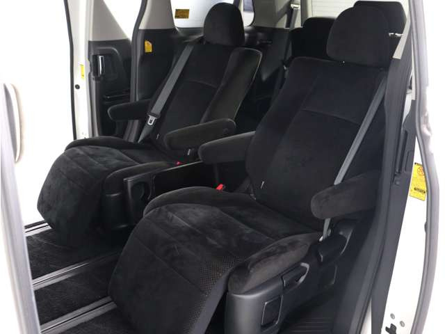 �y�I�b�g�}���t���Z�J���h�V�[�g�z�ő�800mm�̃����O�X���C�h�V�[�g�ƃI�b�g�}���@�\�ɂ�葫���y�X�L�΂������\�ł�!�܂��A�Ђ��|��������܂��̂ŁA���K�ȃh���C�u�����y���݂��������܂�!