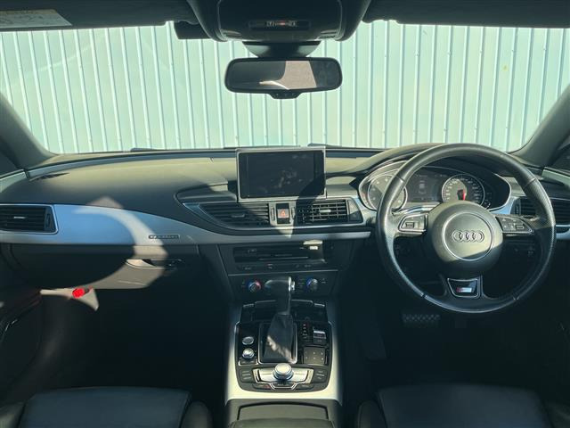 A7スポーツバック3.0 TFSI クワトロ 4WD