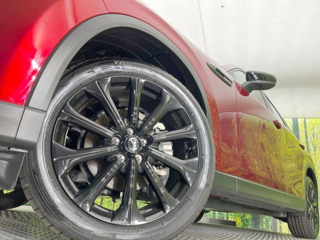 �y�����A���~�z�C�[���z�O�ςɃ}�b�`���������A���~�z�C�[���𑕒����Ă���܂��B�e��ЊO�A���~�z�C�[����A�X�^�b�h���X�^�C�����戵�����Ă���܂��B���񂲑��k����������