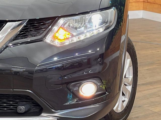 �yLED�w�b�h���C�g�z���V����ԑ��s�����ǍD�Ȏ��E���m�ۂ����S���ĉ^�]�ł��鍂�P�xLED�w�b�h���C�g�𑕔�!�_�����x�������A����d�͂��}�����Ă��܂��B