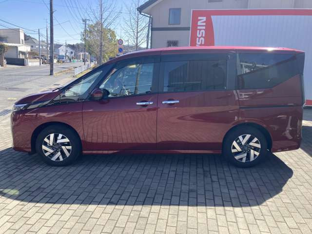 セレナ1.4 e-POWER XV