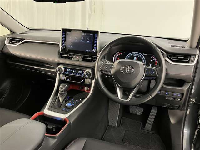 RAV42.0 アドベンチャー オフロードパッケージ 4WD