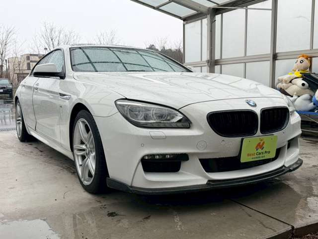 支払方法は現金(振込)、オートローンからお選び頂けます。ローン審査に自信がないお客様もお気軽にお問合せ下さい。審査に自信がありますので他社様に断られたお客様でも販売させて頂いた実績も多数ございます。