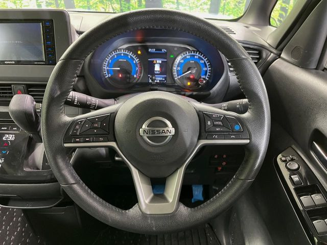 �y�����v�����X�e�A�����O�z�㎿�Ȋv���g�p���邱�ƂŁA��ɂ����������݂ƂĂ��^�]���₷���n���h���ł���