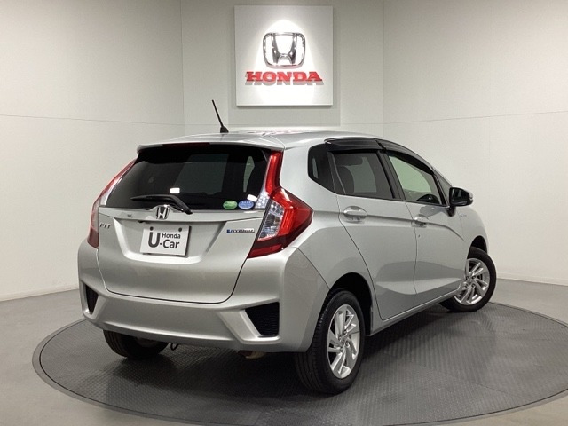 フィット1.5 ハイブリッド Fパッケージ 4WD