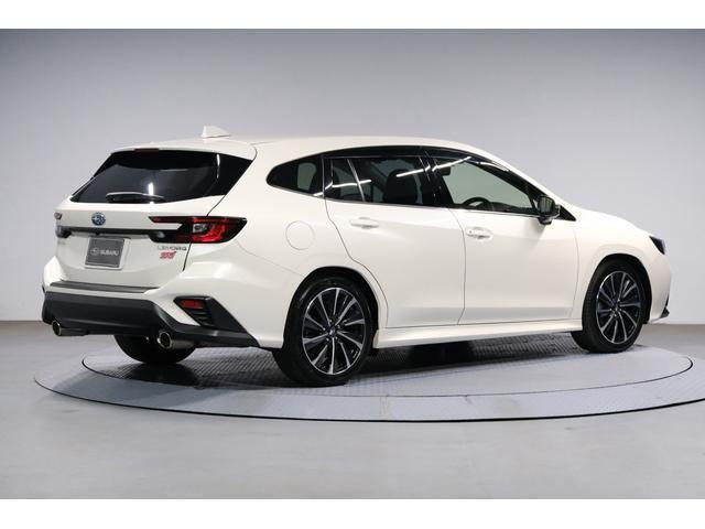 レヴォーグ1.8 STI スポーツ EX 4WD