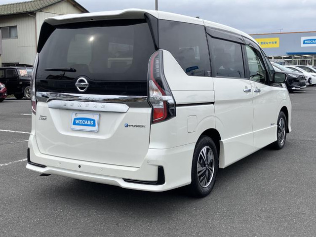 セレナ1.2 e-POWER ハイウェイスターV